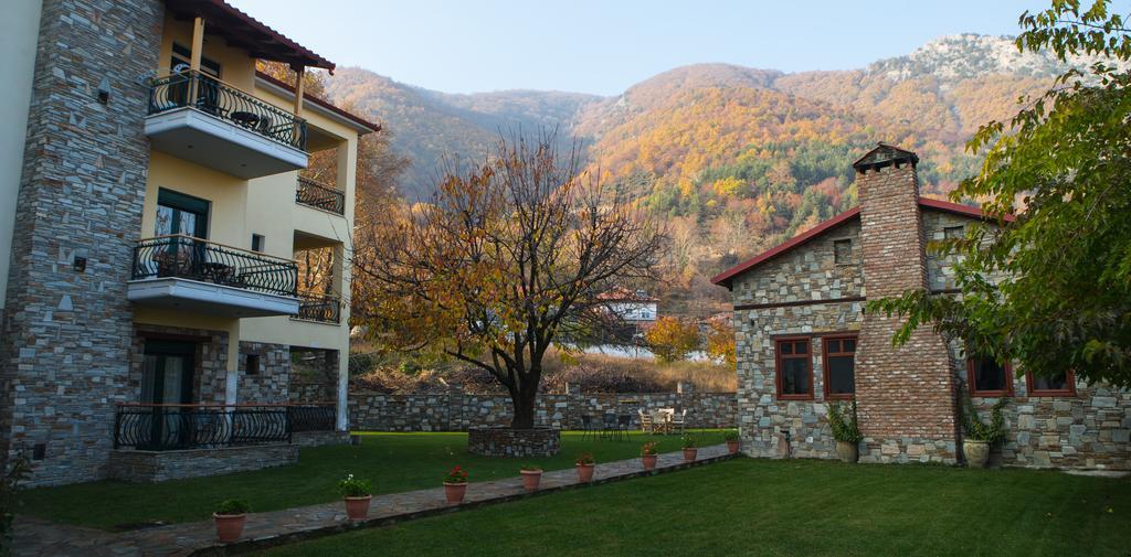 Evzin Hotel Káto Loutrákion Extérieur photo